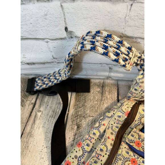 KAVU Women’s Floral Print Rope Sling Pack - Picture 5 of 8
